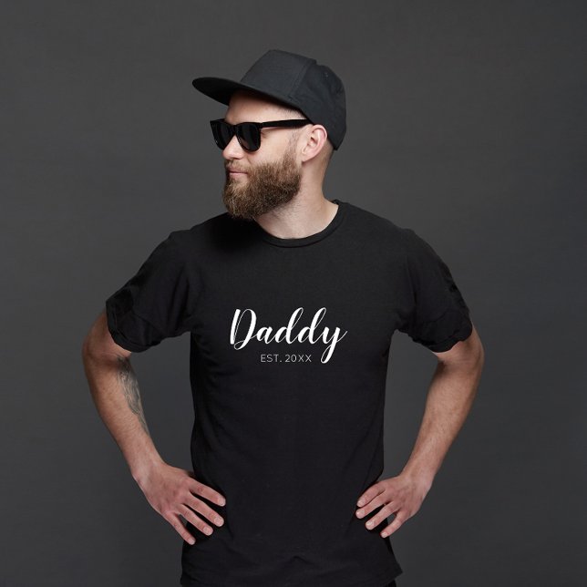 New Daddy Established 2022 Typografie T-Shirt (Von Creator hochgeladen)