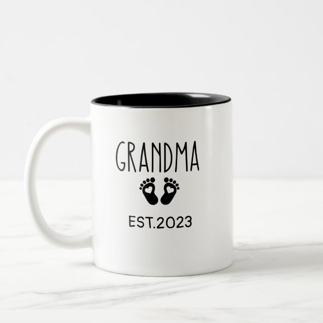 New GrandMa Geschenk, Schwangerschaftsankündigung, Zweifarbige Tasse (Links)