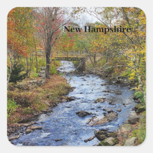 New Hampshire Herbstfluss Quadratischer Aufkleber