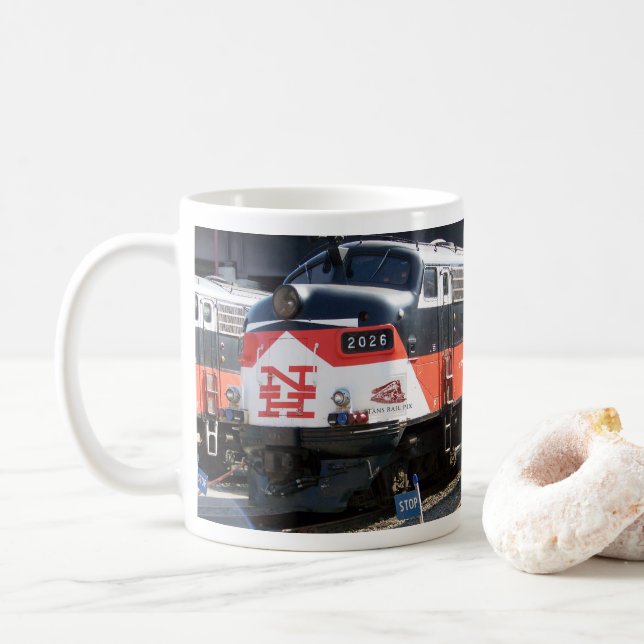New Haven Railroad ( C- DOT ) FL 9M 2026 Kaffee  Kaffeetasse (Mit Donut)