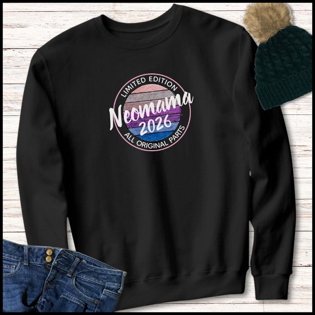 New Mom 2026 Modern Text Vintage Sunset Sweatshirt (Von Creator hochgeladen)