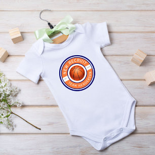 "New Recruit" Benutzerdefiniertes Basketballlogo f Baby Strampler