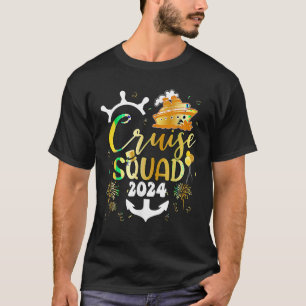 New Year Cruise Squad 2024 NYE Party Family Vacati T-Shirt