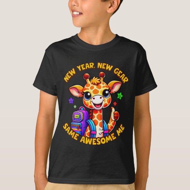 New Year New Same Awesome Me Giraffe Kids  T-Shirt (Vorderseite)