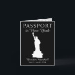 New York City 21ST Geburtstagspass Einladung<br><div class="desc">Ein lustiges 21st Geburtstagsgeschenk Überraschung! Brauchen Sie einen lustigen Weg, um eine Reise als Geschenk zu machen? Senden Sie einen Pass mit allen Informationen. Ich habe zwei Fotos aufgenommen, die ich in einem NYC Urlaub genommen habe, damit Sie diese Fotos behalten oder Ihre eigenen hinzufügen können. FARBEN WERDEN IN Schwarz,...</div>