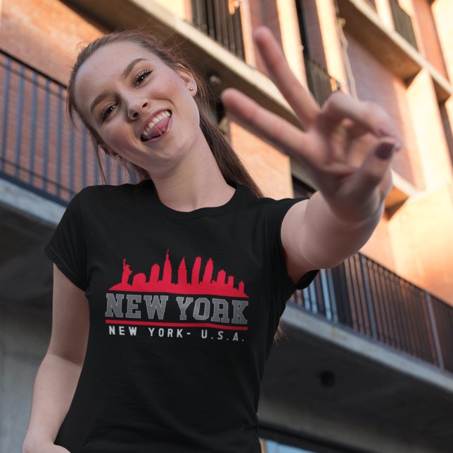 New York City Beautiful Skyline T-Shirt (Von Creator hochgeladen)