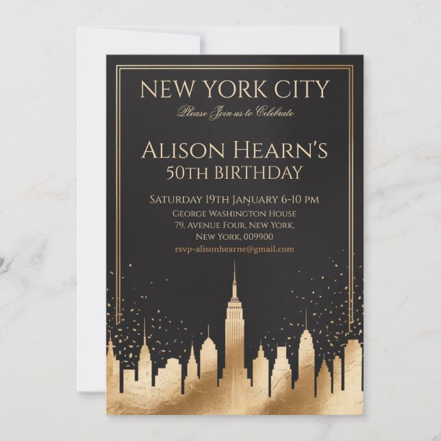 New York City Skyline 50th Birthday Black & Gold Einladung (Vorderseite)