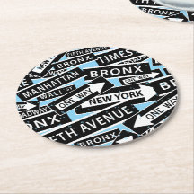 New York City Street Sign Pattern auf Light Blue