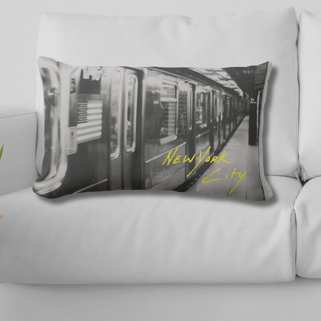 New York City Subway Urban Chic Throw Kissen (NYC Subway Throw Pillow Front)
