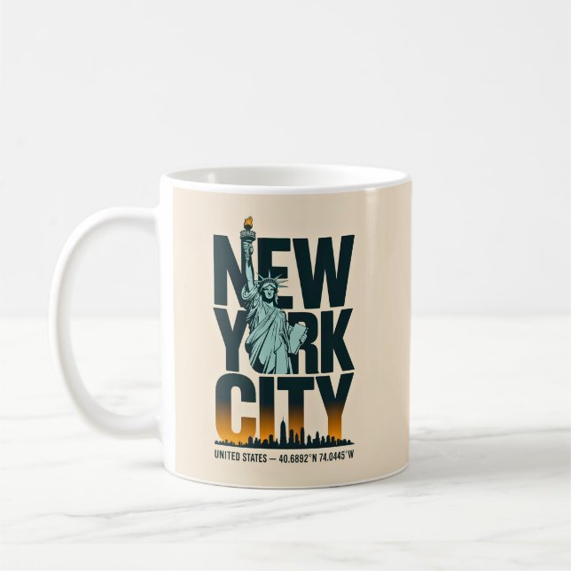New York City Typografy Statue of Liberty Skyline Kaffeetasse (Links)