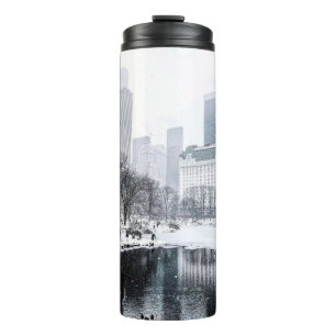 New York City Winter in Central Park Skyline Kunst Thermosbecher