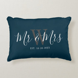 New York Mr. Navy Blue Script Monogram Initial Dekokissen