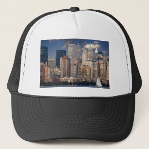 New York Skyline und der Manhattan Hudson River Truckerkappe