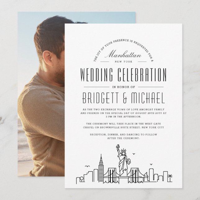 New York Wedding | Moderner Deko City Skyline Einladung (Vorne/Hinten)