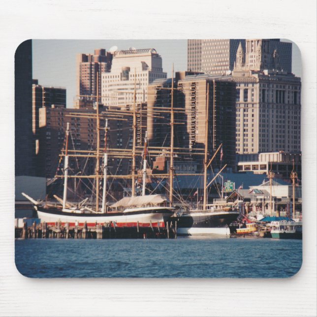 New Yorker Hochschiff Mousepad (Vorne)