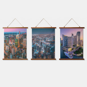 New Yorker Skyline bei Sonnenuntergang NYC Dämme Wandteppich Mit Holzrahmen