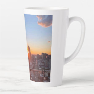 New Yorker Stadtbild Sonnenuntergang Dachterrasse Milchtasse