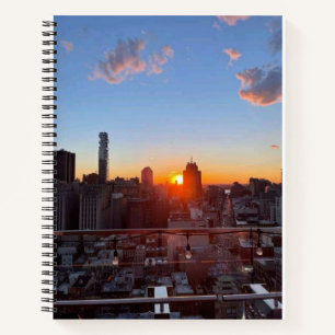 New Yorker Stadtbild Sonnenuntergang Dachterrasse Notizbuch