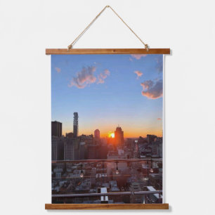 New Yorker Stadtbild Sonnenuntergang Dachterrasse Wandteppich Mit Holzrahmen