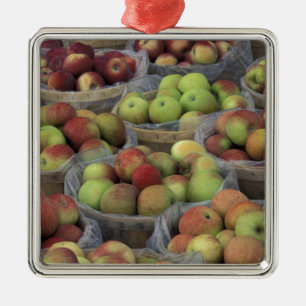New Yorker State Macintosh-Äpfel in Körben Silbernes Ornament