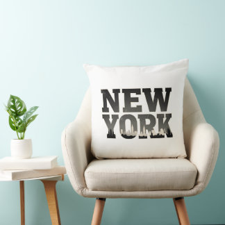 New Yorker Typografie mit Skyline Kissen