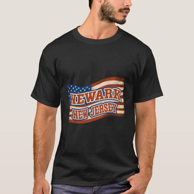 Newark City New Jersey American Flag T-Shirt (Vorderseite)