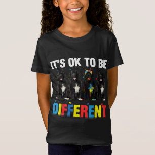 Newfie Es ist okay, anders zu sein Lustiger Ne T-Shirt