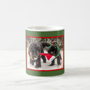 Newfie Feiertag eine Schale Freude teilend Kaffeetasse