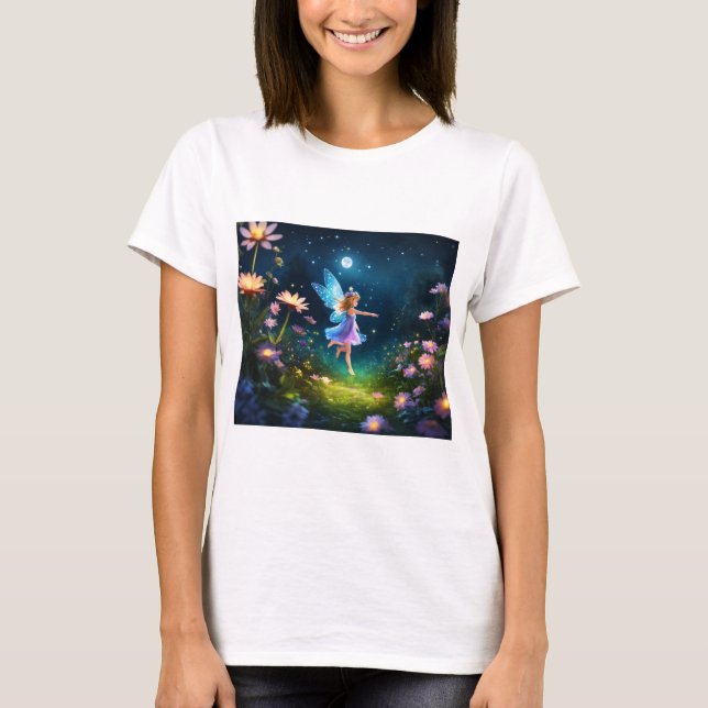 "Newlook_designstore: Neudefinition des Online-Ein T-Shirt (Vorderseite)