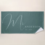 Newlyweds Name Personalized Honeymoon Strandtuch<br><div class="desc">Celebrate your love in style with this personalized beach towel for adults, featuring the newlyweds' names in an elegant, modern design. Perfect for a honeymoon beach trip, anniversary getaway, or romantic vacation, this soft and vibrant towel is a must-have for couples who love to travel together. Designed with a fresh...</div>
