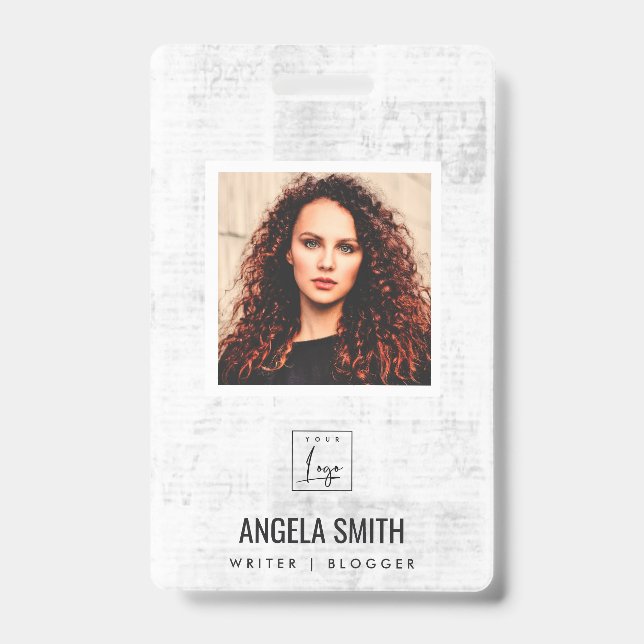 NEWPAPIER TEXTURE EMPLOYEE FOTO BARCODE NAME AUSWEIS (Vorderseite)