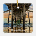 Newport Beach Balboa Pier Keramikornament<br><div class="desc">Schöner Newport Strand in Südkalifornien mit dem Balboa Pier. Dieses zweiseitige Ornament ist lebendig mit verschiedenen Aussichten und macht einen großartigen Urlaub memento.</div>