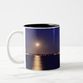 Newport Bridge Full Moon Two-Tone Coffee Mug Zweifarbige Tasse