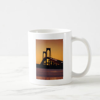 Newport-Brücke, RI Tasse