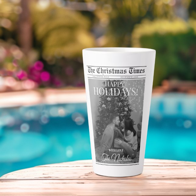 Newspaper What A Year Black White Photo Christmas Milchtasse (Von Creator hochgeladen)