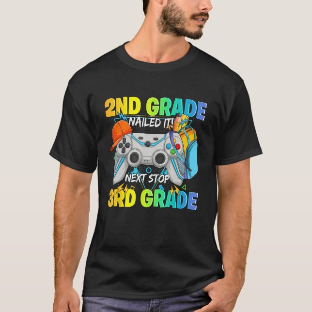 Next stop 3rd grade 2nd grade nailed it Graduate V T-Shirt (Vorderseite)