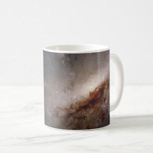 Ngc 4258 in der Intensivsternbildung. Kaffeetasse