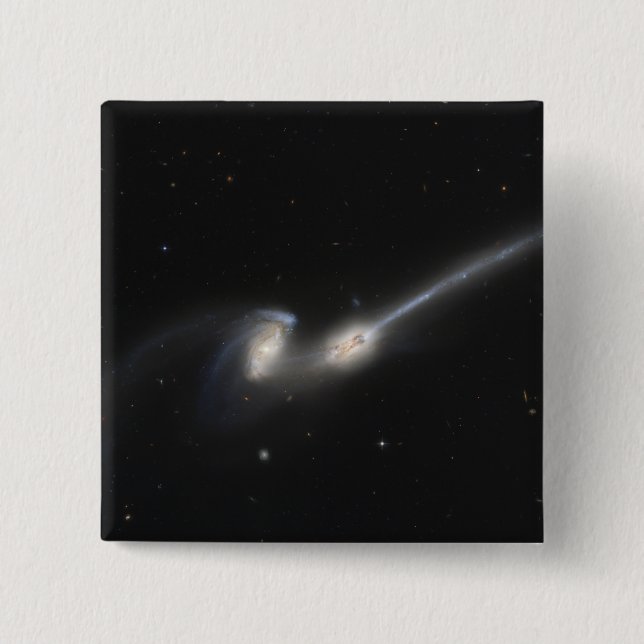 NGC 4676, auch bekannt als die Mäuseggalaxien Button (Vorderseite)