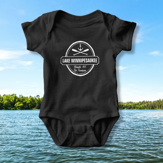 NH Lake Winnipesaukee Sonderstadt, Name, Anker Baby Strampler (Von Creator hochgeladen)
