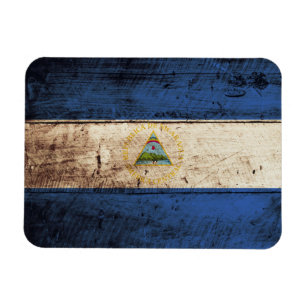 Nicaragua-Flagge auf Altholzkörner Magnet