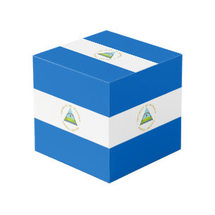 Nicaragua-Flagge Würfel