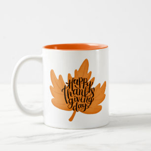 Nice Happy Thanksgiving Typografie auf Leaf Fall Zweifarbige Tasse