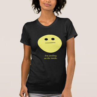 nicht das lächelnde Smilygesicht "ich lächele auf T-Shirt