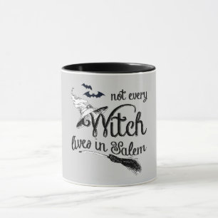 Nicht jede Hexe wohnt in Salem Halloween Tasse