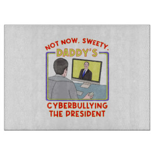 Nicht jetzt, Schätzchen. Daddys Cybermobbing am Pr Schneidebrett