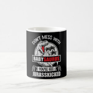 Nicht mit Saurus-Dinosaurier-Kinderfamilie durchei Kaffeetasse