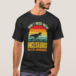 Nicht mit Unclesaurus durcheinander bringen, Juras T-Shirt