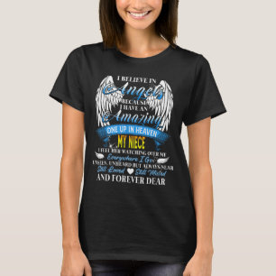 Nichte ein Engel im Himmel, fühle, dass sie über m T-Shirt