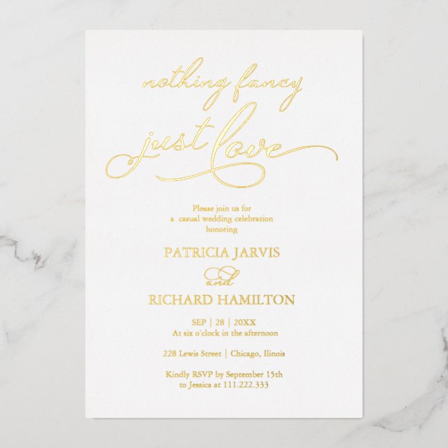 Nichts Extravagant nur Liebe Chic Script Hochzeit Folieneinladung (Vorderseite)