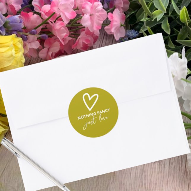 Nichts Extravagant nur Liebe Groovy Green Wedding Runder Aufkleber (Nothing Fancy Just Love Groovy Green Wedding Classic Round Stickers from Ricaso. Fun colorful & bold)